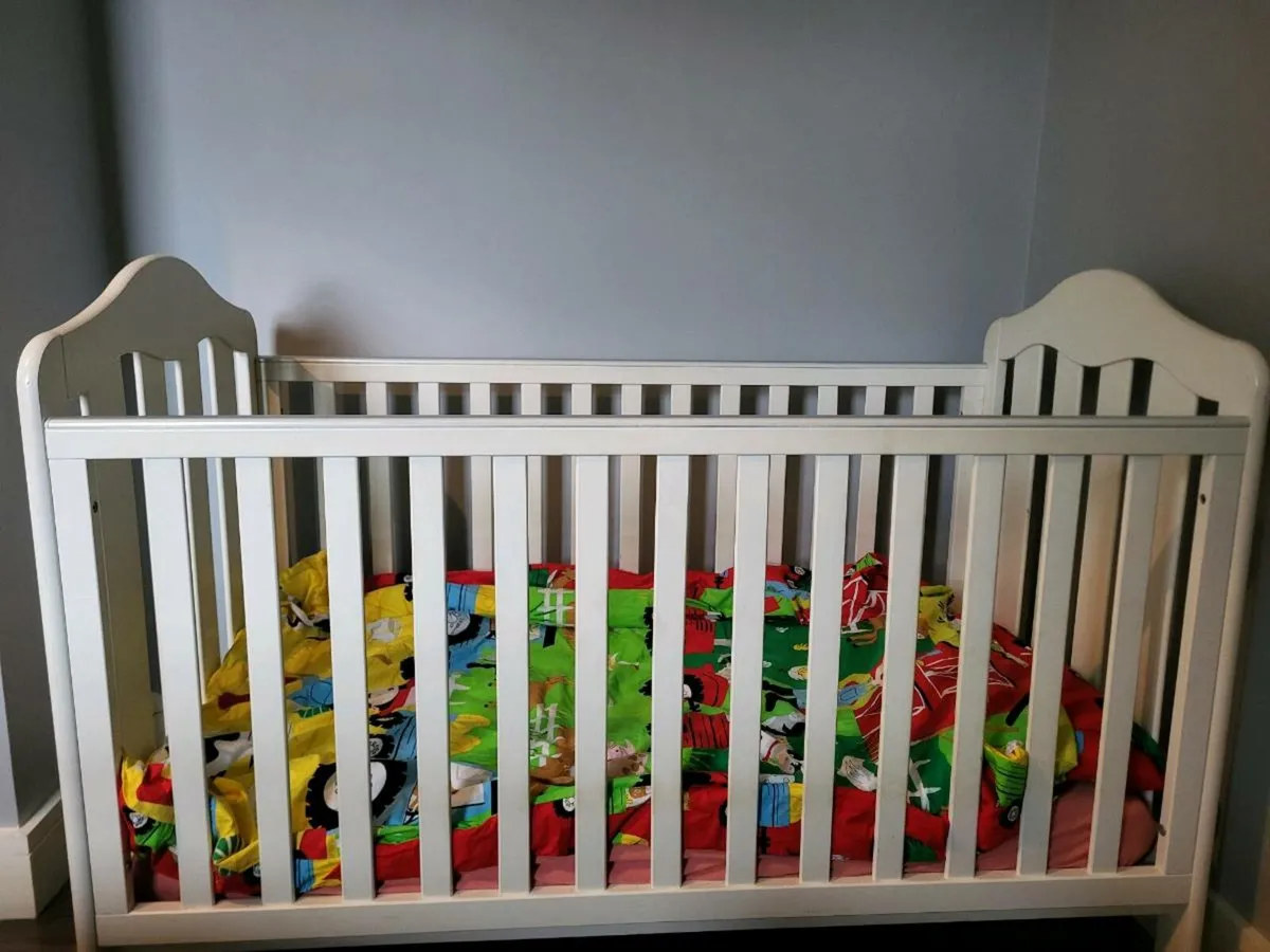 Cot bed - Image 2