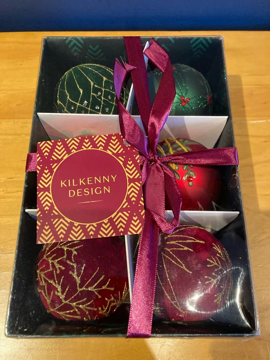 Kilkenny design baubles x 6 boxes - Image 4