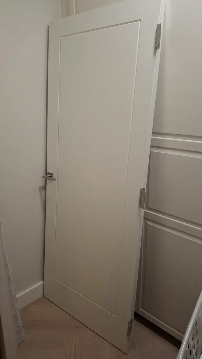 Free: Internal Door - Shaker Style (32")