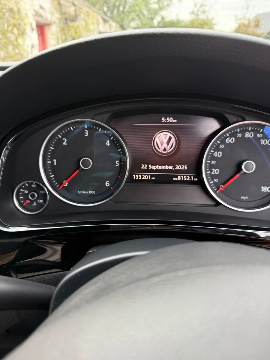 Volkswagen Touareg 2014 - Image 4