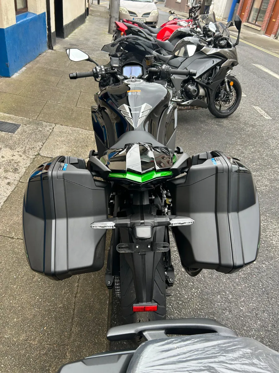 2023 Kawasaki Ninja 1000 SX PE - Image 3