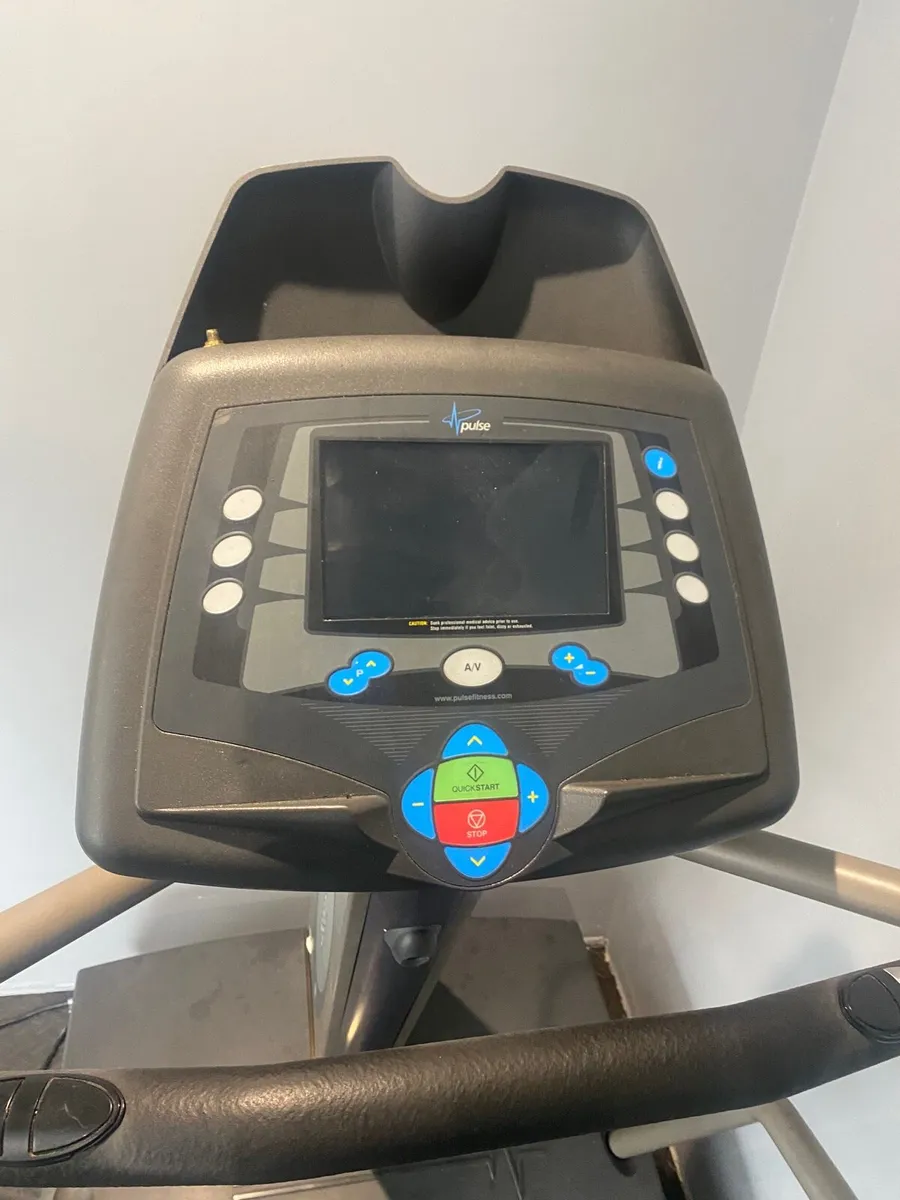 Commercial Treadmill - Pulse Ascent - Image 4
