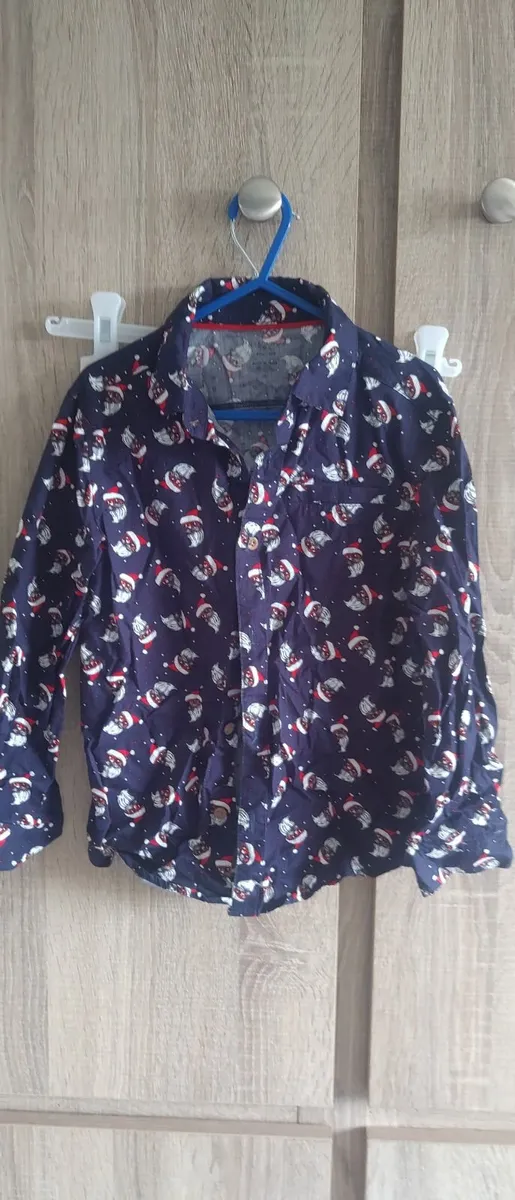 xmas christmas shirt 5-6 years old like new