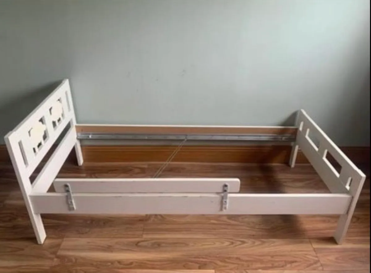 Toddler beds x 2 - Image 1