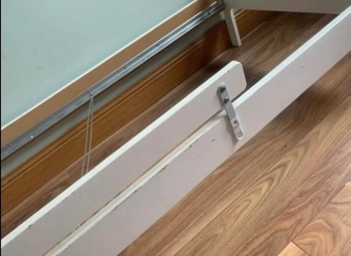 Toddler beds x 2 - Image 2
