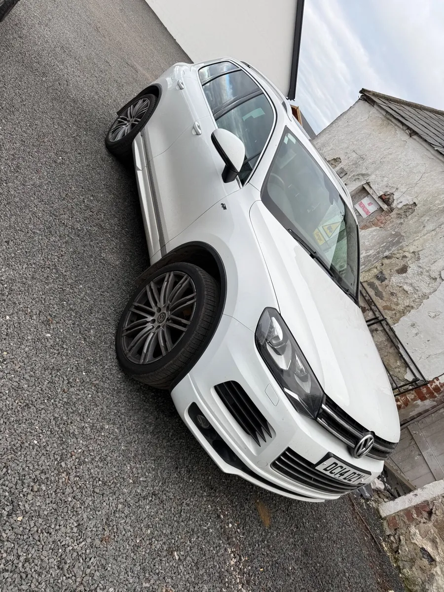 Volkswagen Touareg 2014 - Image 1