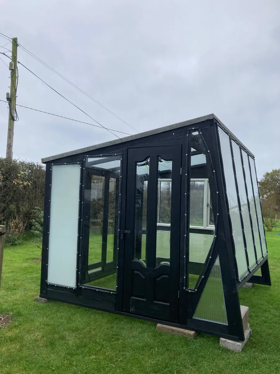 9’x10’ Glasshouse - Image 3