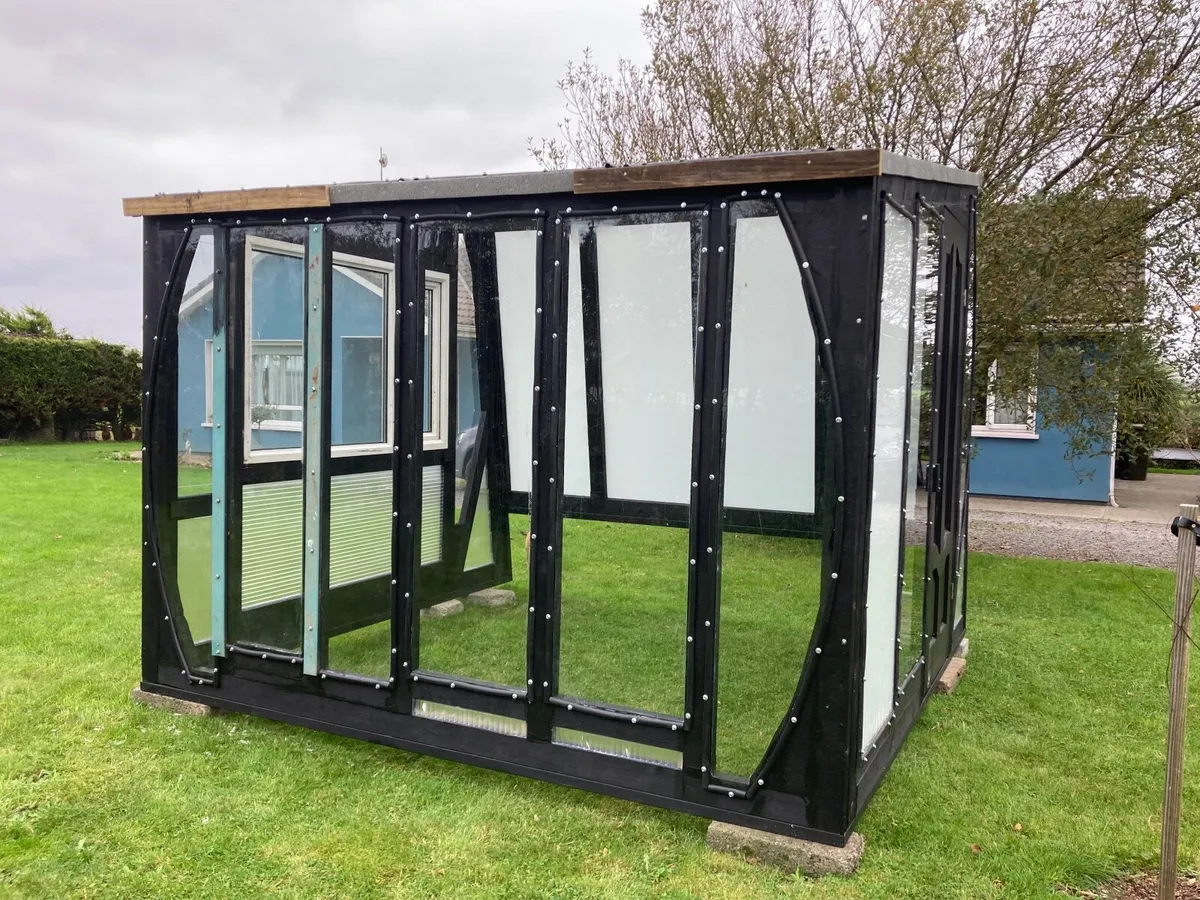 9’x10’ Glasshouse - Image 1