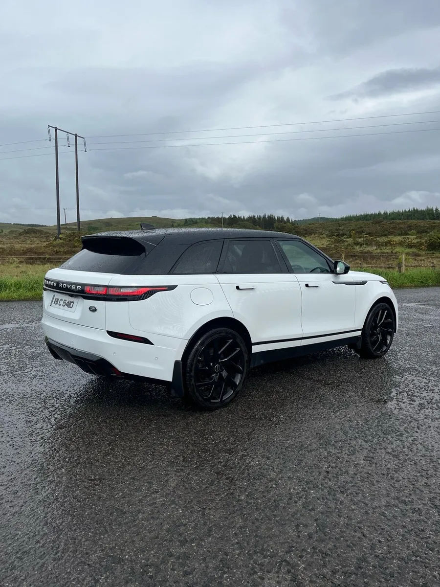 Range Rover velar - Image 2
