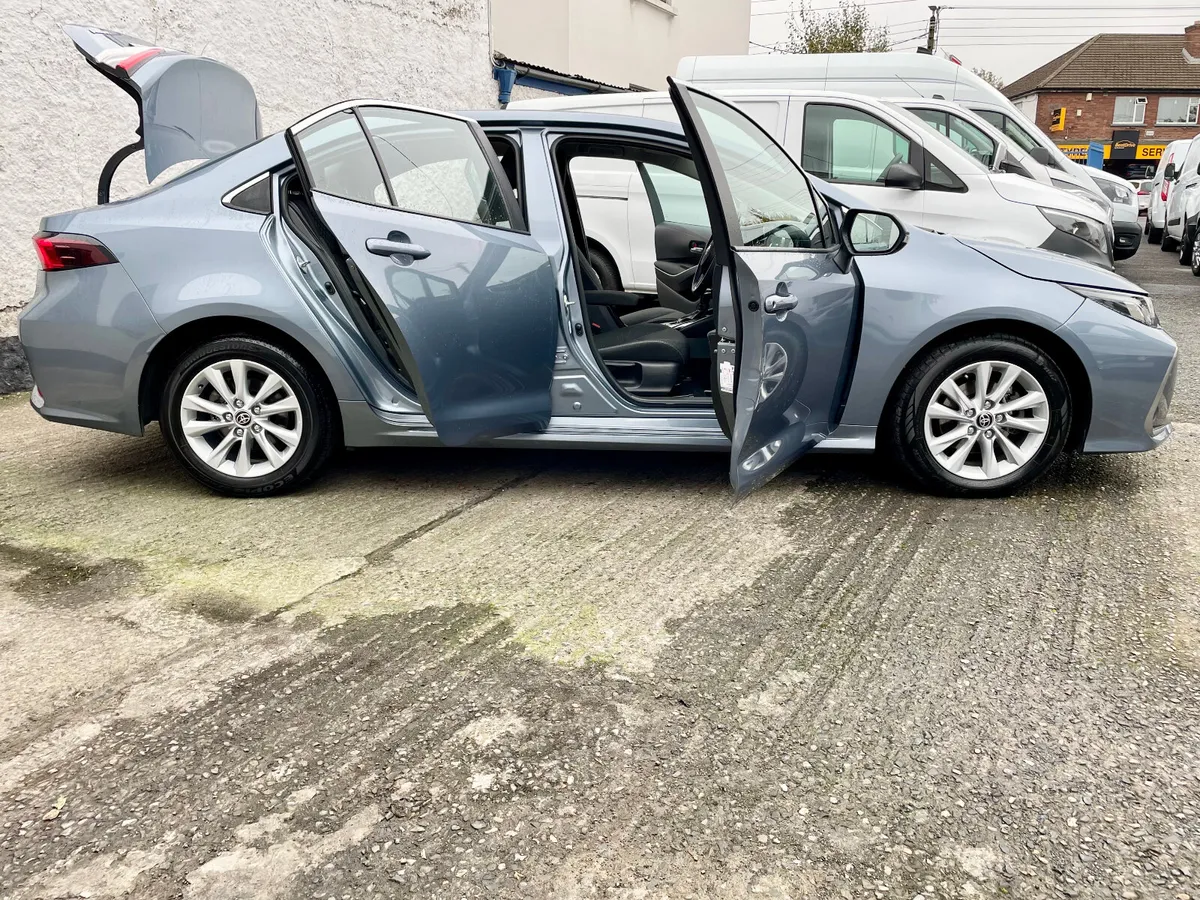 Toyota Corolla Luna Petrol Hybrid Auto Saloon,2023 - Image 3