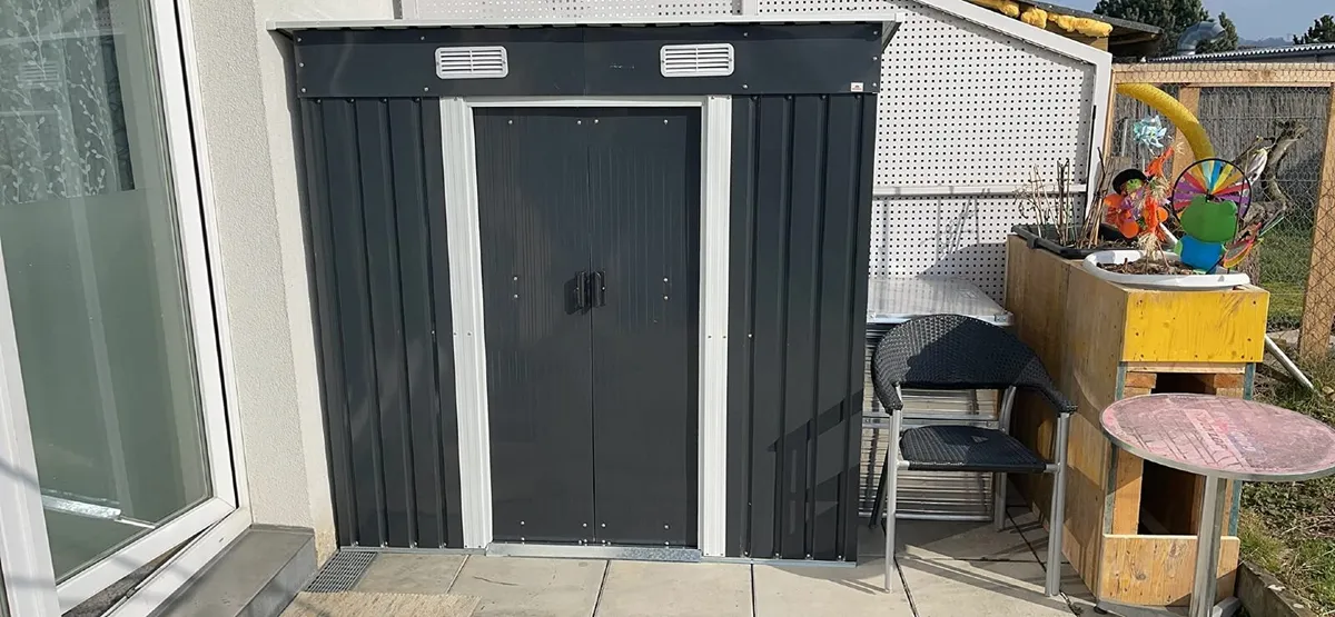 Metal Shed - Image 4