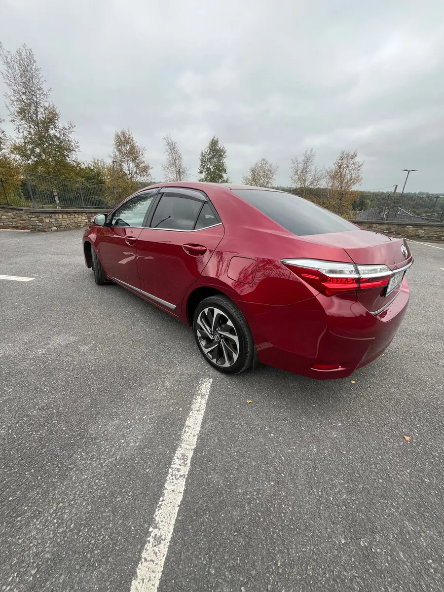 Toyota Corolla 2017 - Image 4