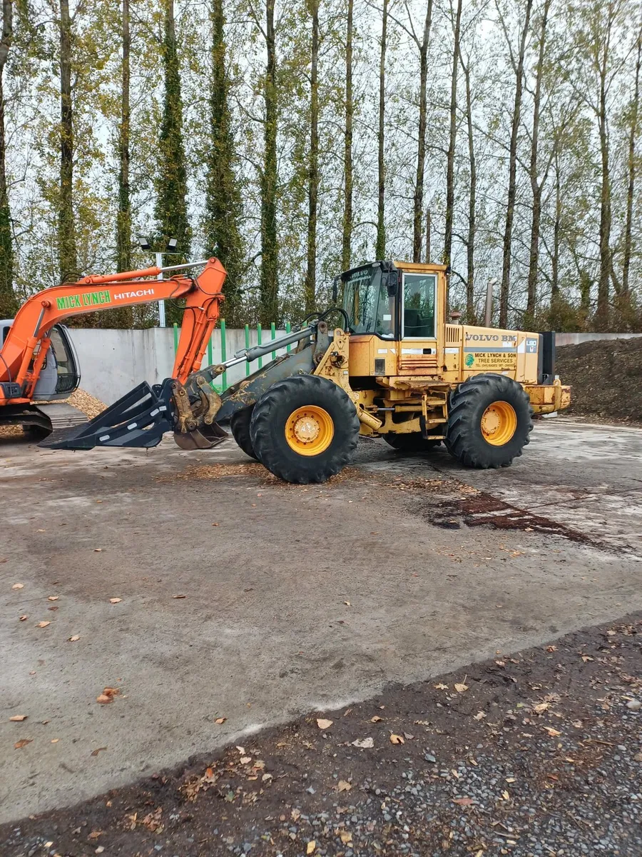 Volvo L90B Loading Shovel - Image 1