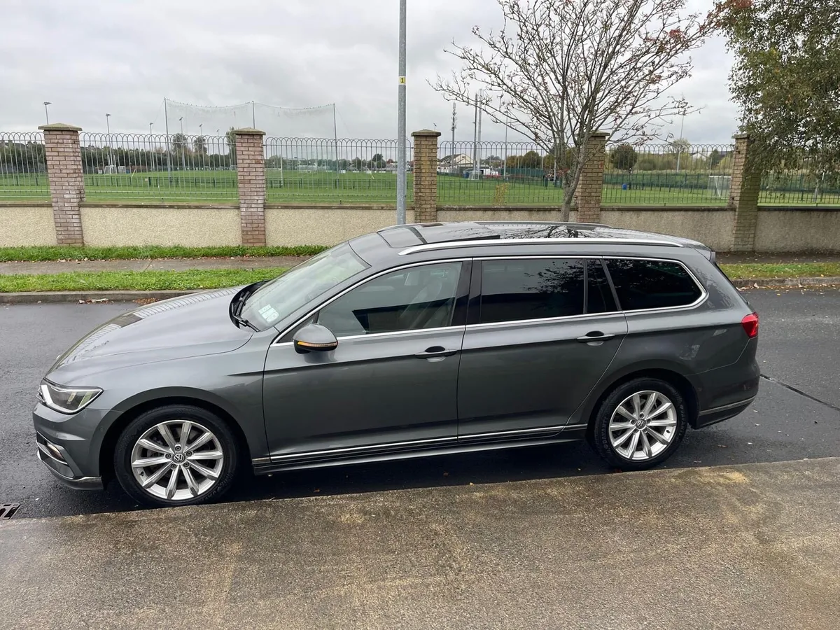 2016 Volkswagen Passat DSG High Line - Image 2