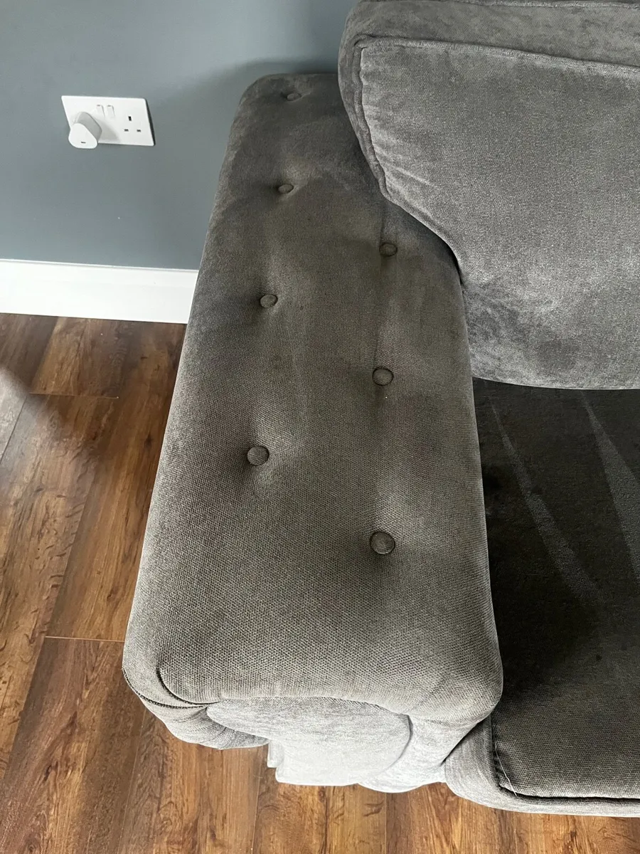 Sofa - Image 4