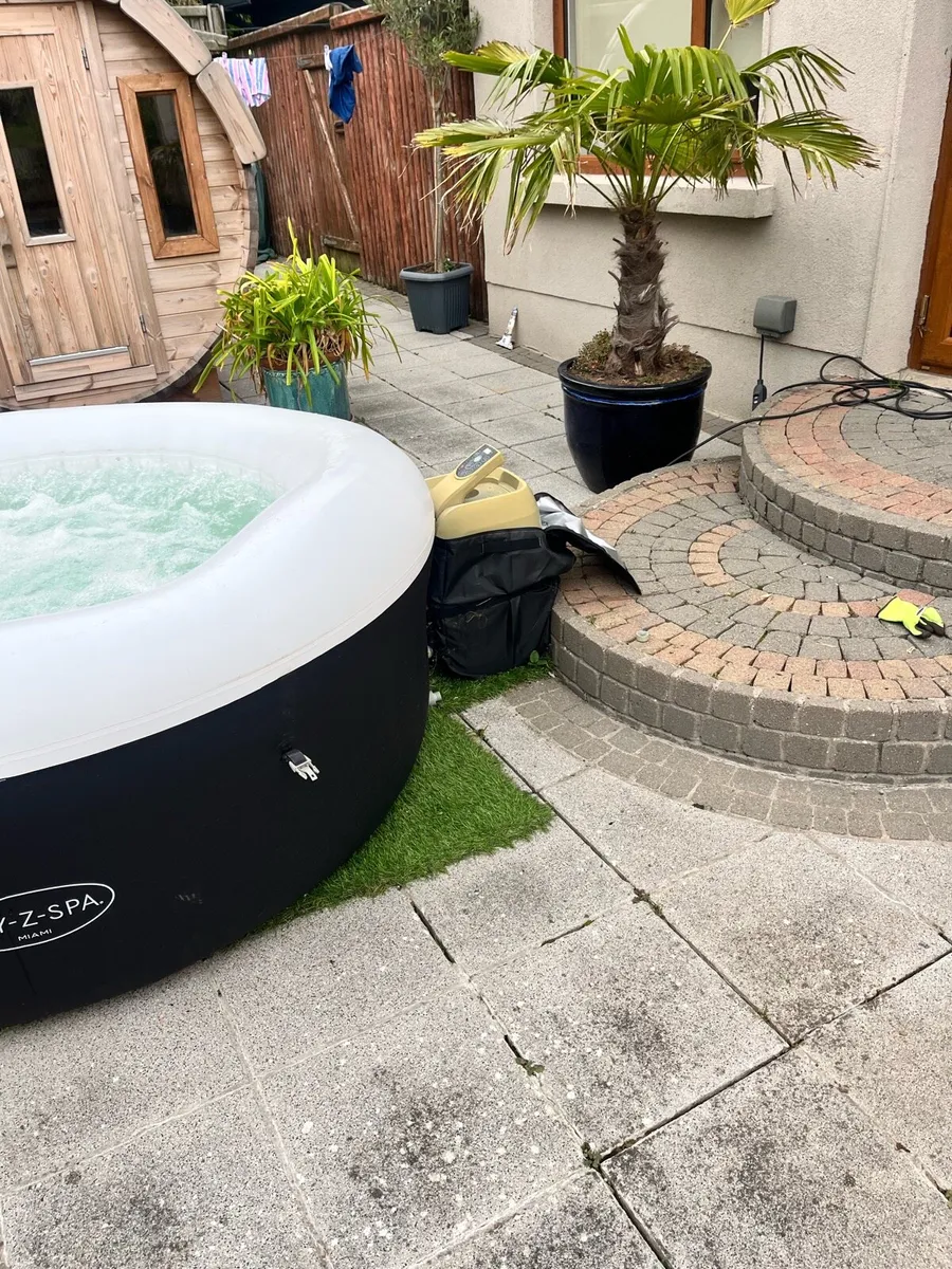 lazy spa hot tub - Image 2