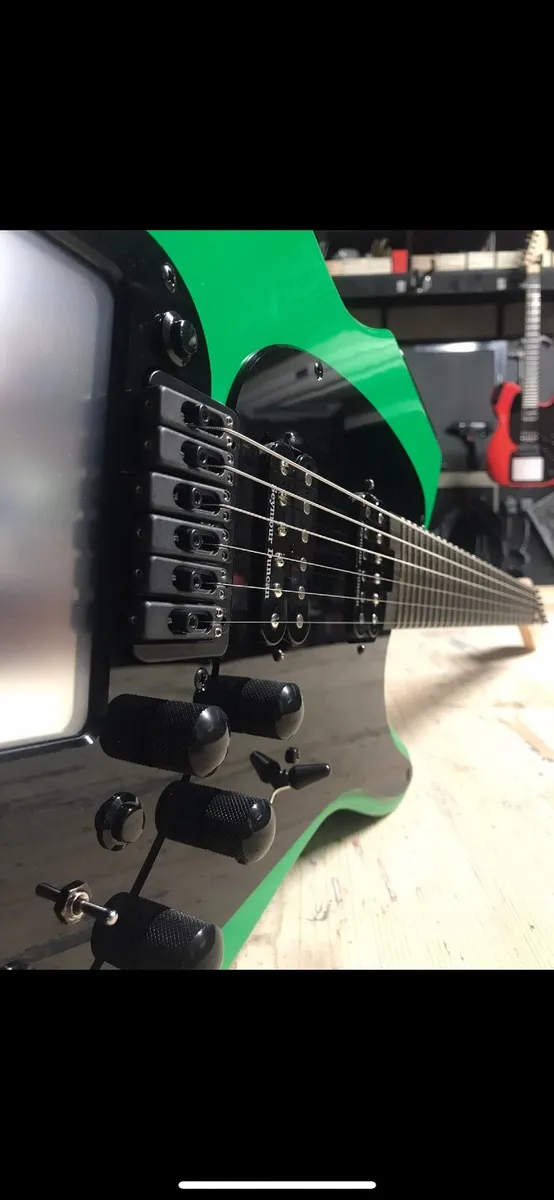 BMW 3-Series 2004 - Image 2