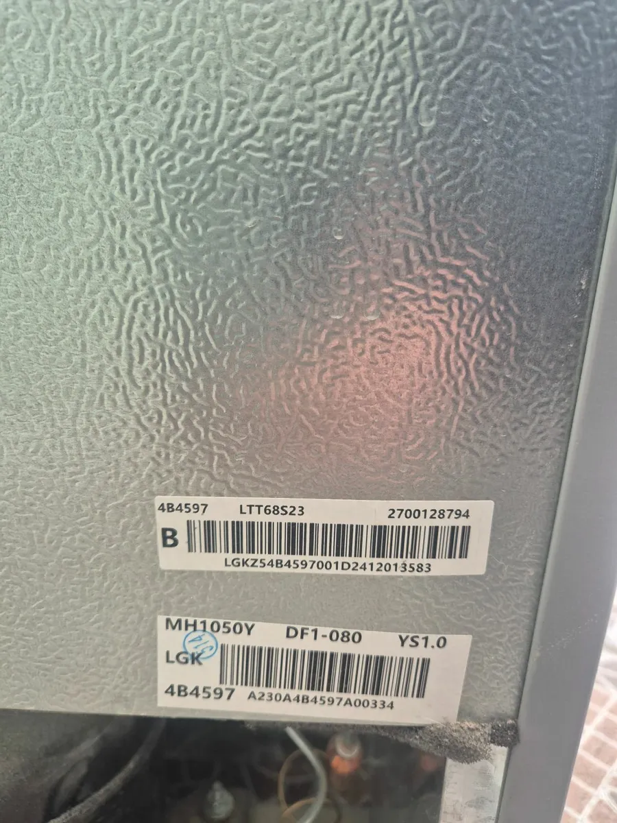 LOGIK LTT68S23 Mini Fridge - Silver - Image 3
