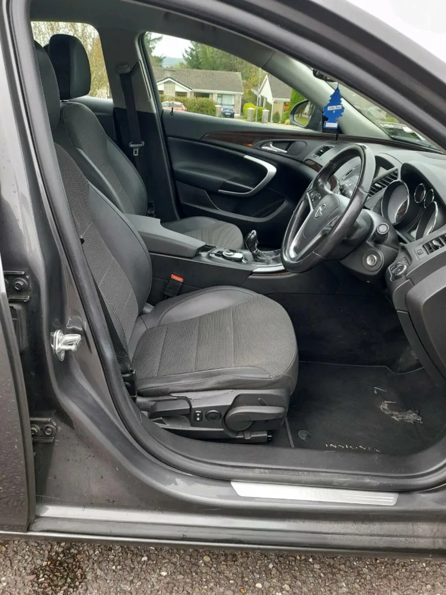 Opel Insignia **LOW MILEAGE*LOW TAX** - Image 2