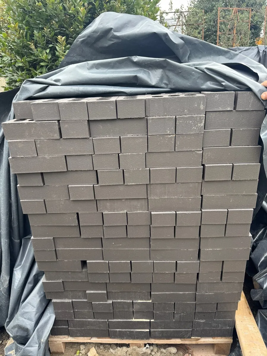 Ibstock Brick 215mm x 102mm x 65mm - Image 1
