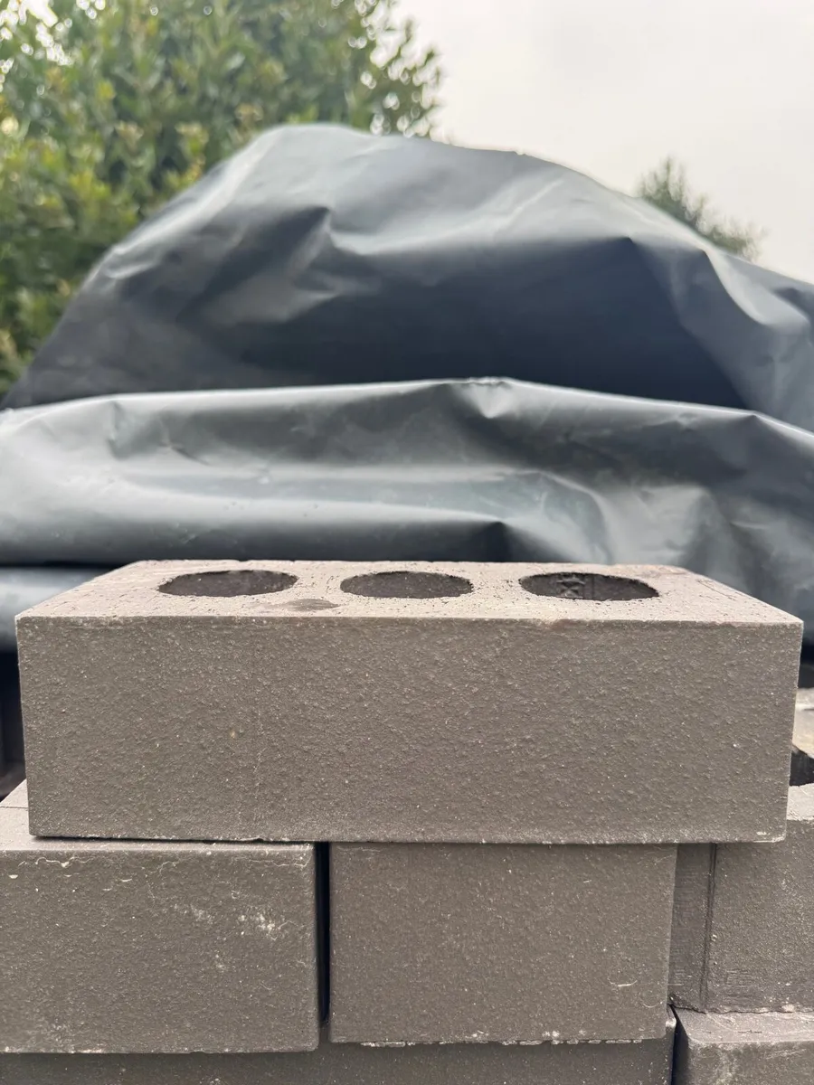 Ibstock Brick 215mm x 102mm x 65mm - Image 2