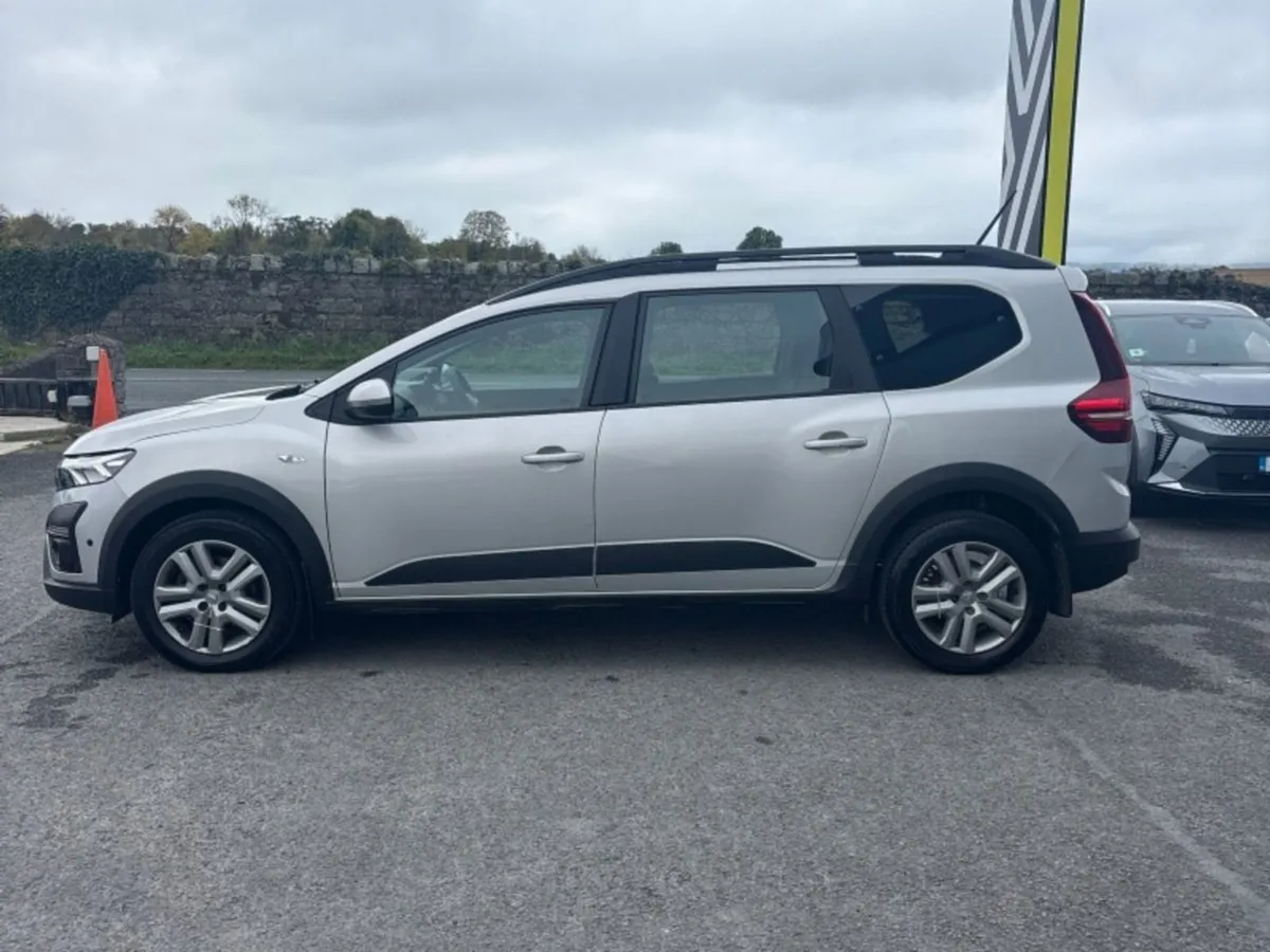 Dacia Jogger TCe 110 Comfort - Image 4