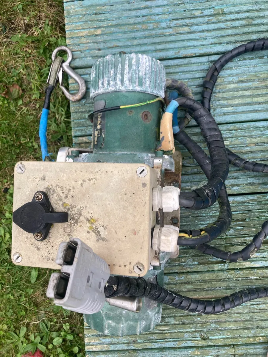 Boat trailer winch - Image 2