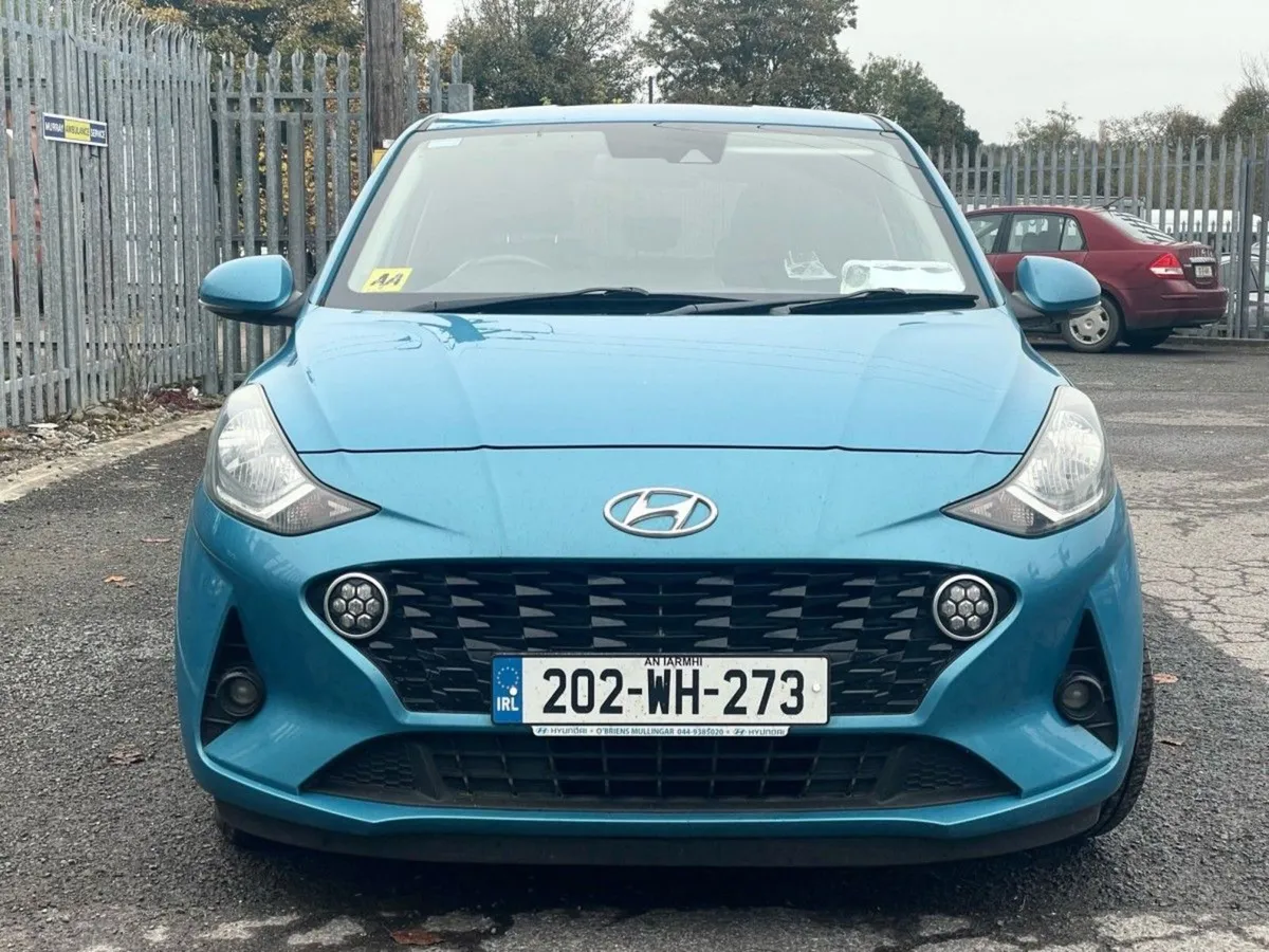 Hyundai i10 Deluxe Plus - Image 2