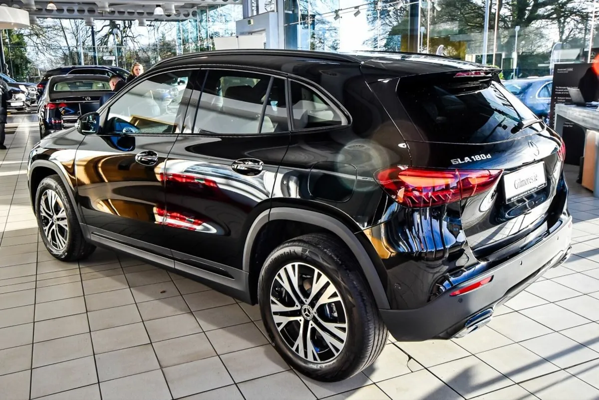 Mercedes-Benz GLA 180d Progressive Night Pack Auto - Image 2