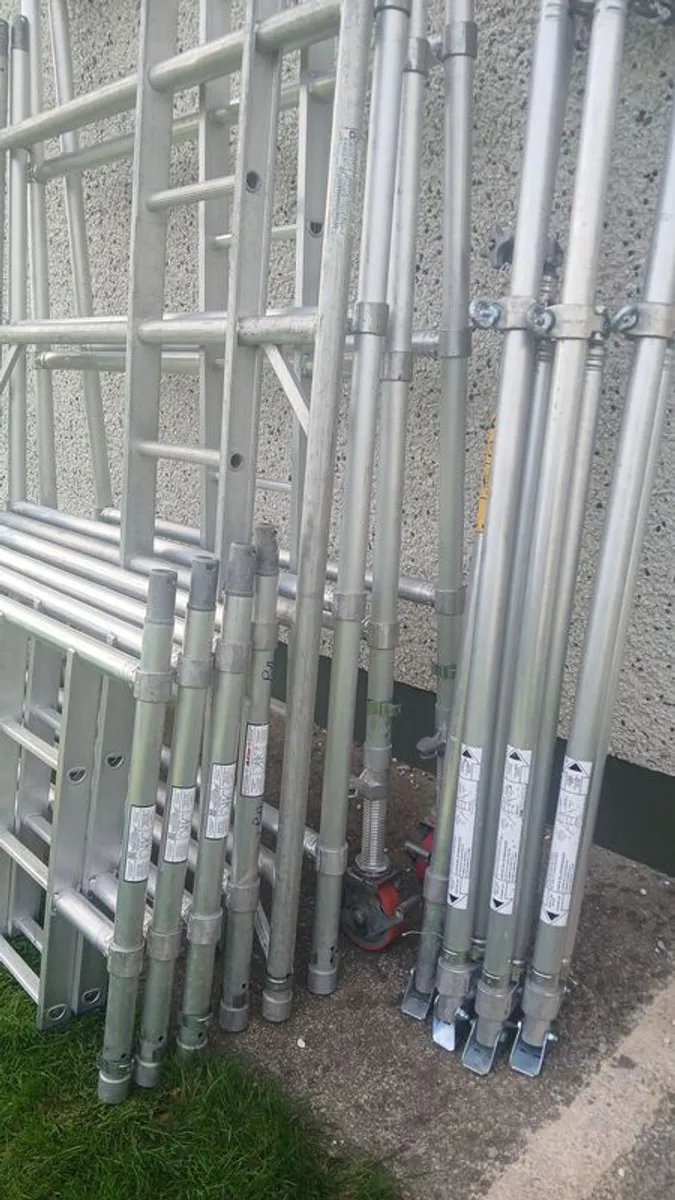 Aluminium scaffolding tower - Image 3