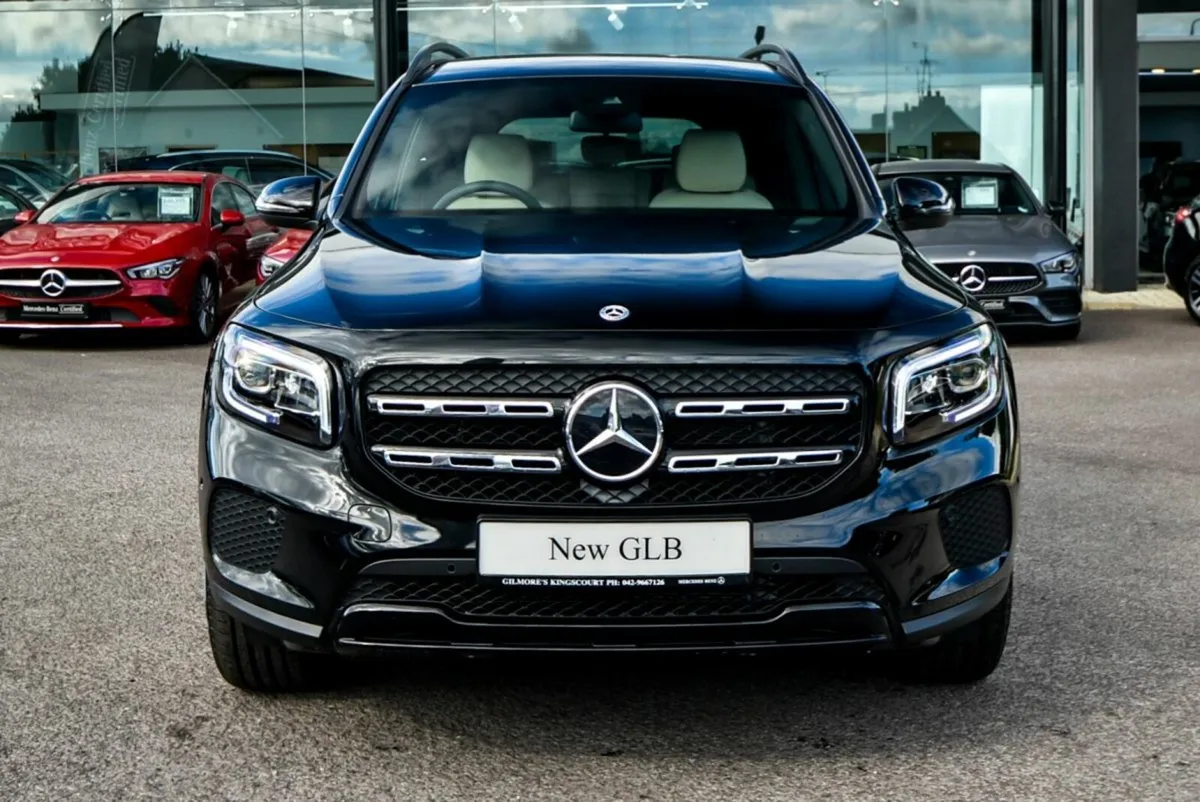 Mercedes-Benz GLB 200d Progressive Night Pack Auto - Image 4