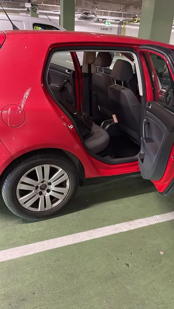 Car - Image 1