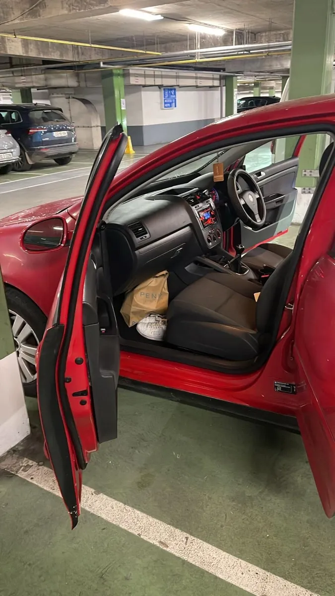 Car - Image 2