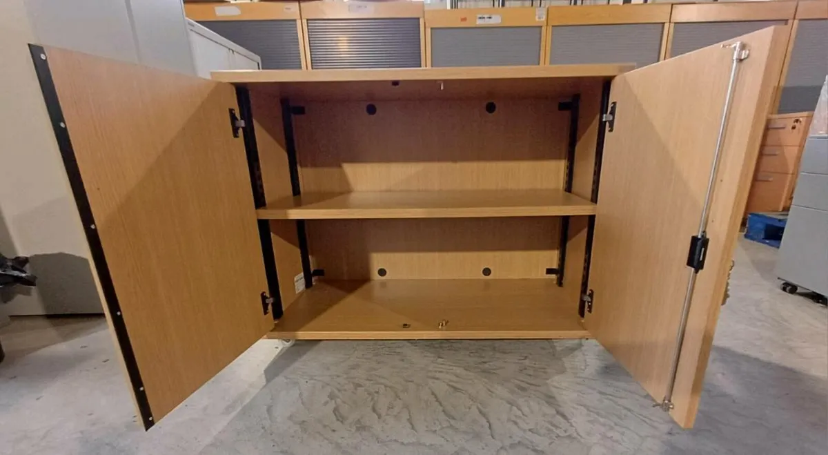 Oak Venere Wooden Cabinet - Image 3
