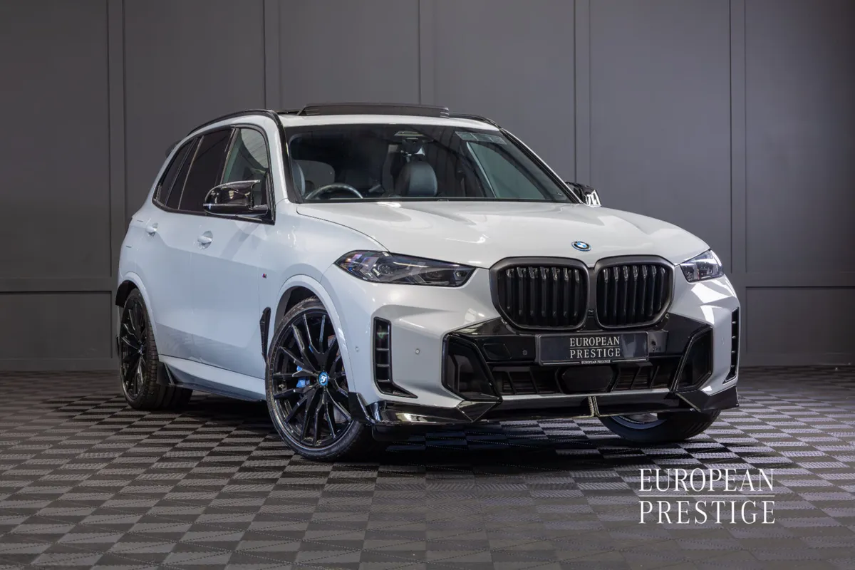 2025 BMW X5 X-Drive 50e M-Sport *Pan Roof - Image 1