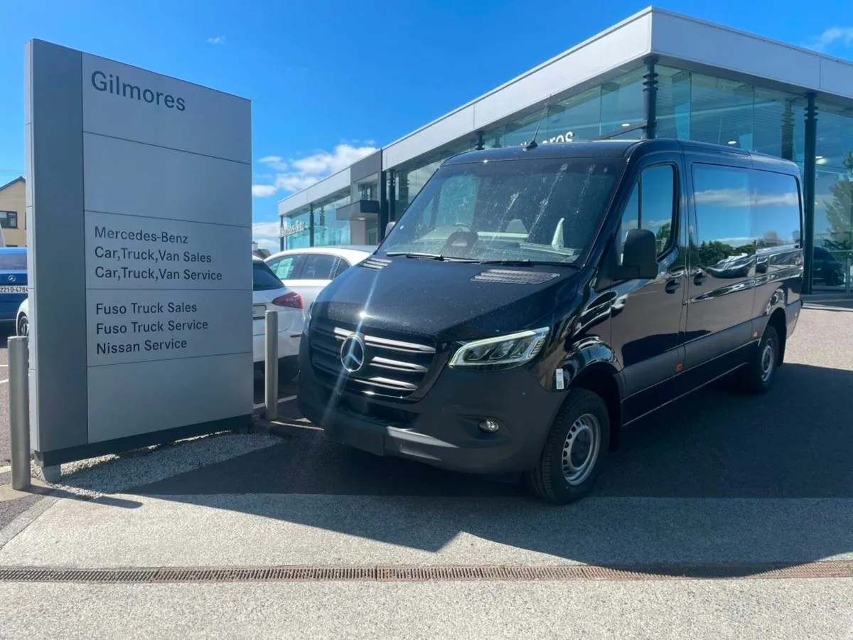 Mercedes-Benz Sprinter 319 MWB LOW ROOF - Image 1