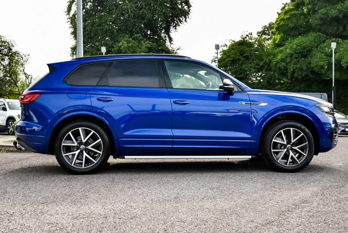 Volkswagen Touareg 3.0TDI 286HP 4Motion DSG R Line - Image 4