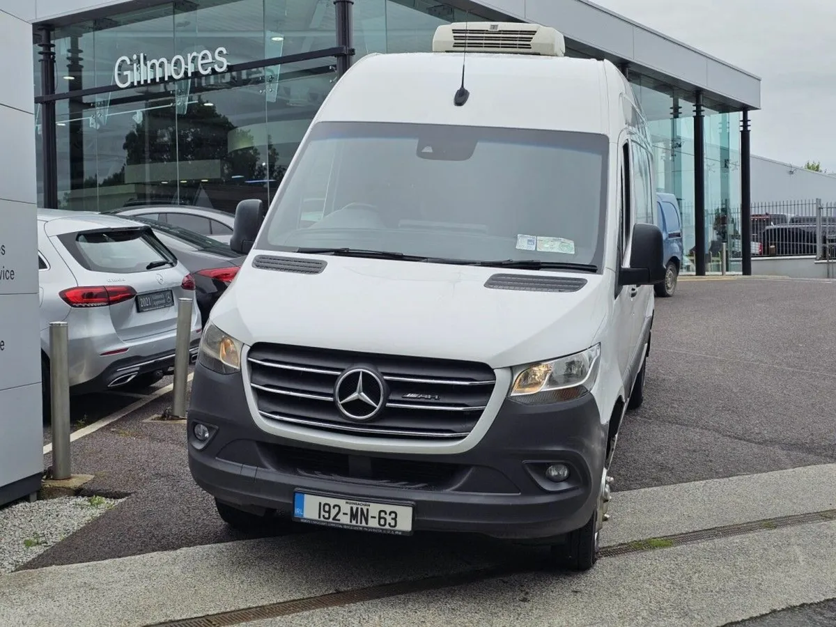 Mercedes-Benz Sprinter 516/43 3.5t Fridge Van - Image 1