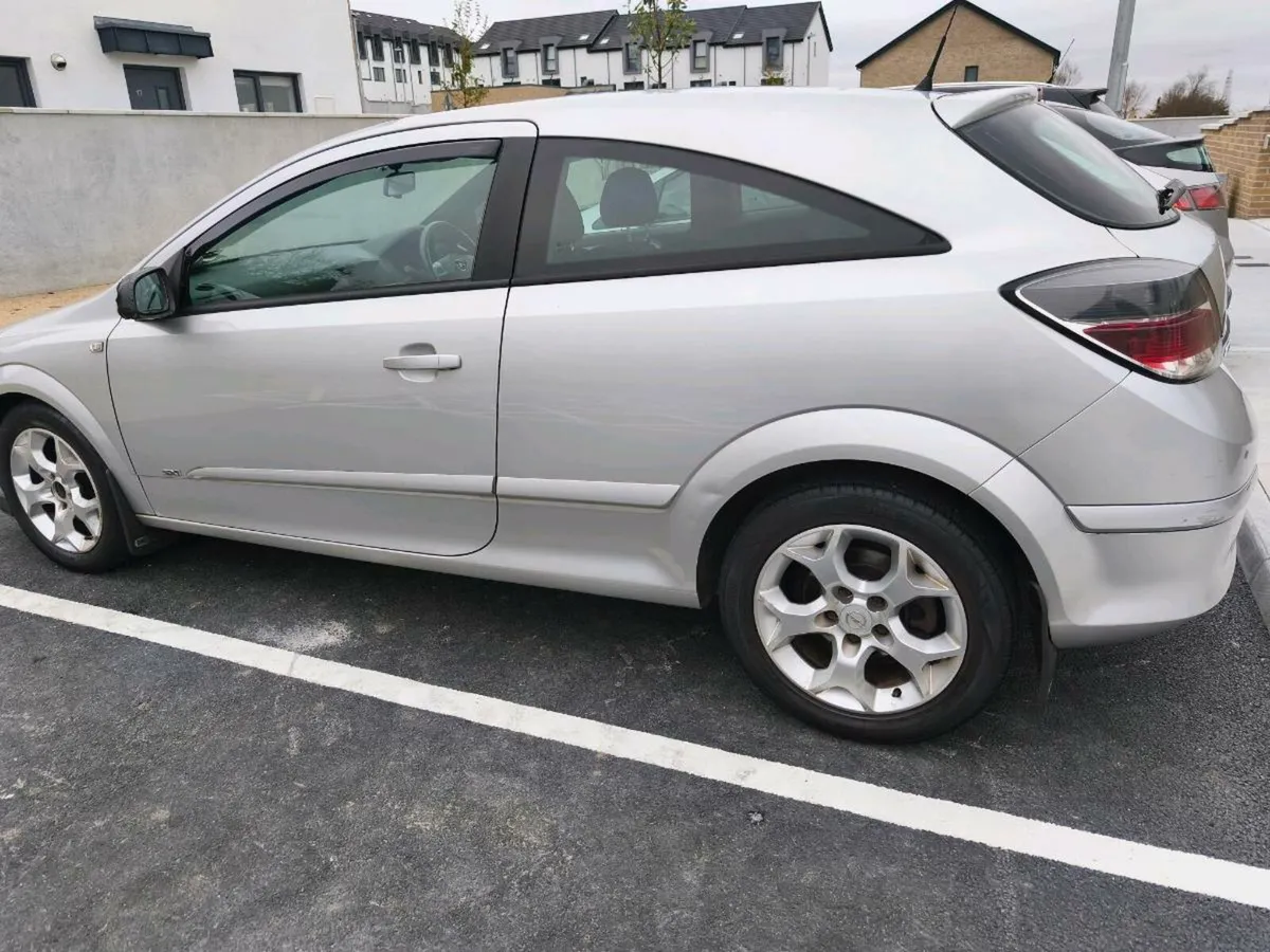 Opel Astra - Image 2