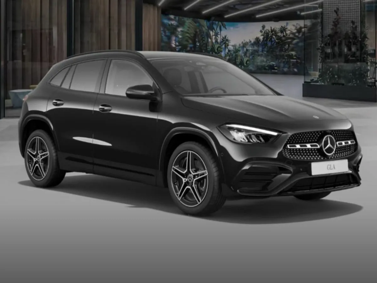 Mercedes-Benz GLA 180d AMG Night Pack New - Image 4