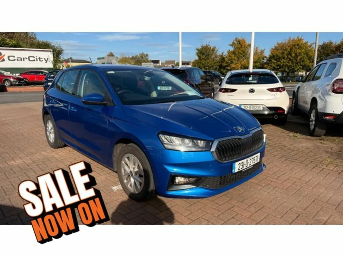 Skoda Fabia AMB 1.0LT PETROL 65HP 5DR - Image 1