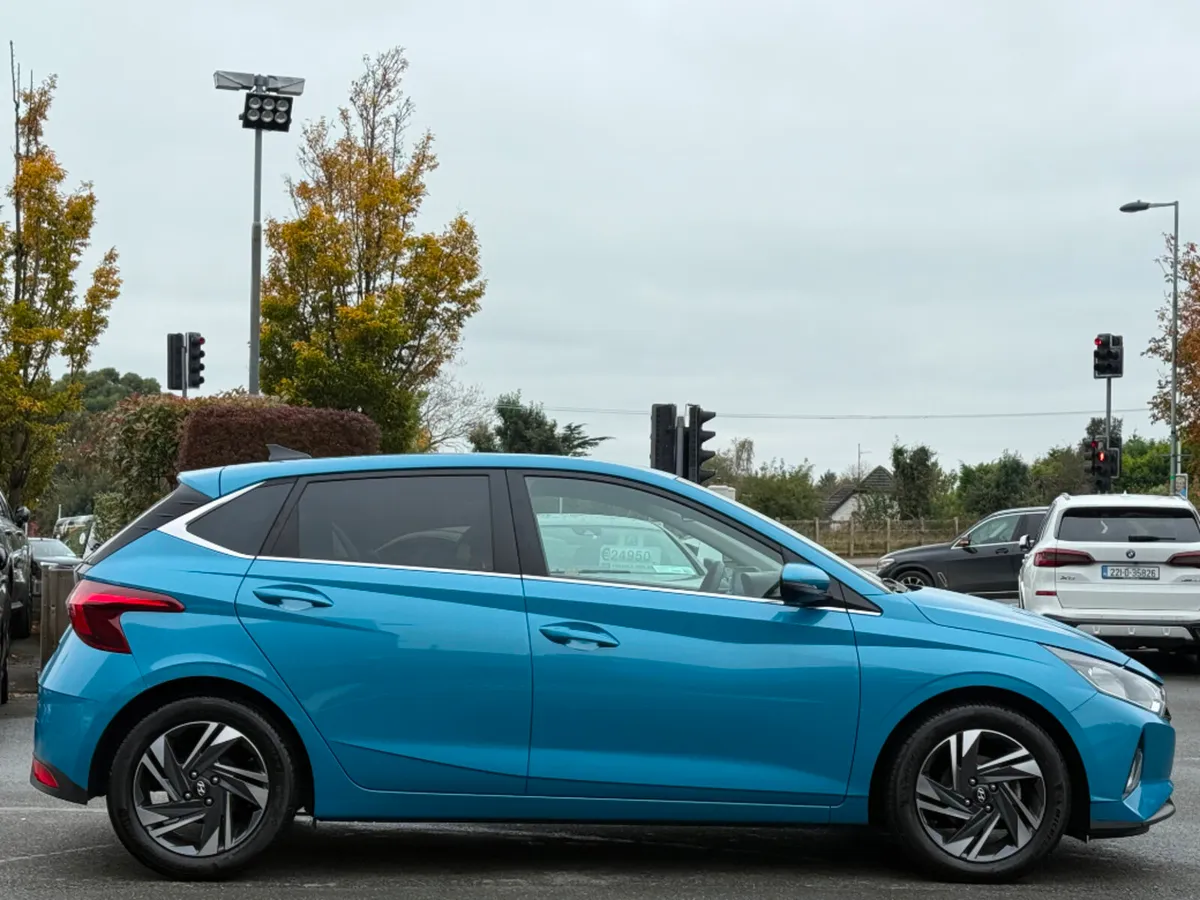 Hyundai i20 DELUXE PLUS 5DR *LOW KMS* - Image 4