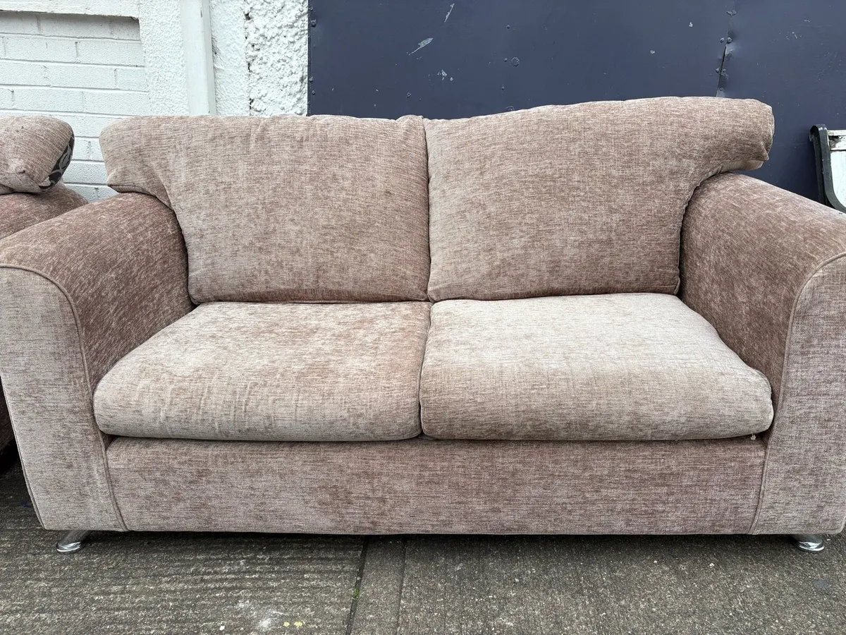 2 plus three seater couch - Image 1