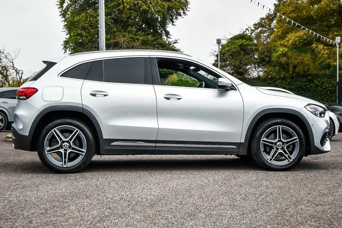 Mercedes-Benz GLA 250e AMG Premium Plus 215bhp - Image 4