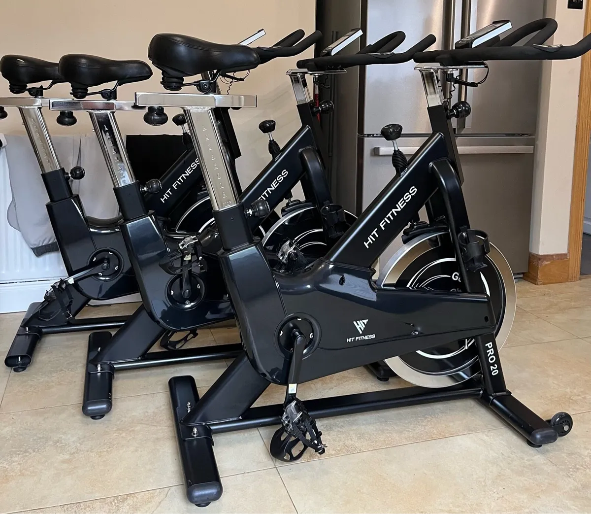 As new: hit fitness G8 spin bike 20kg flywheel - Image 1