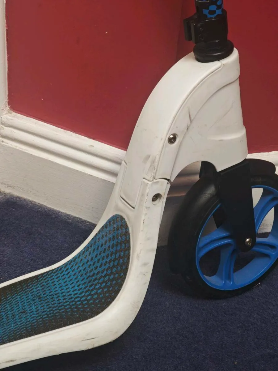 Scooter - Image 3