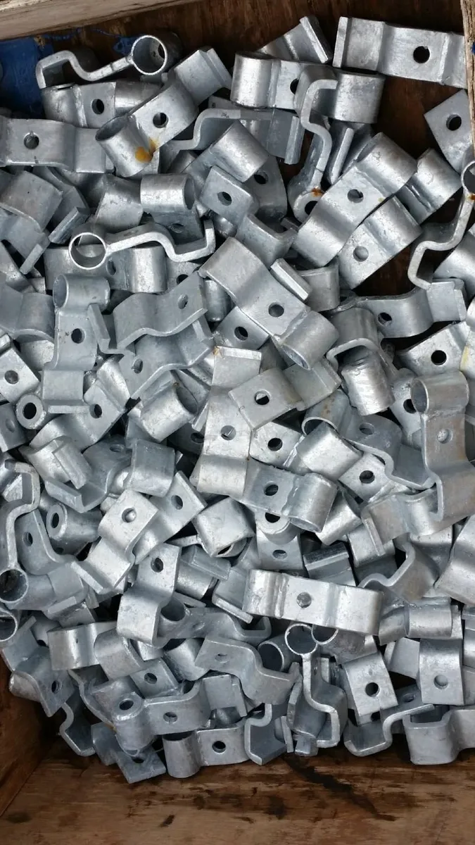 Gate Mounting brackets - Image 1