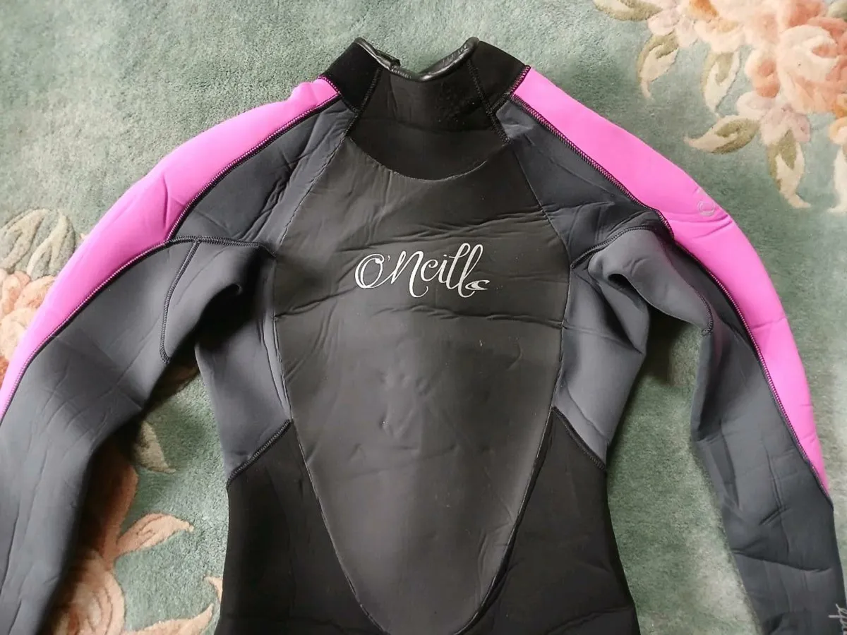 4.3 mm ladies wetsuit - Image 4