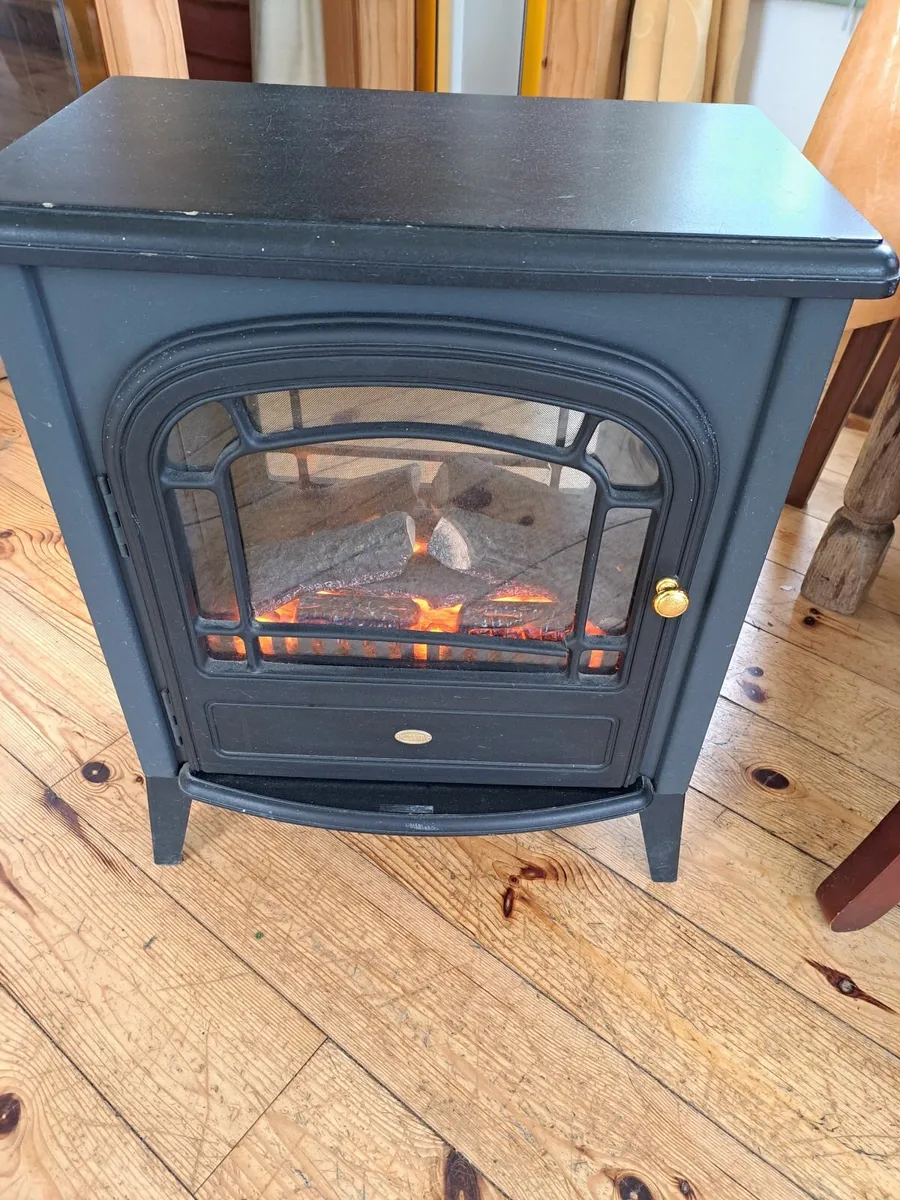 DIMPLEX ELECTRIC STOVE WITH OPTIFLAMEE - Image 1