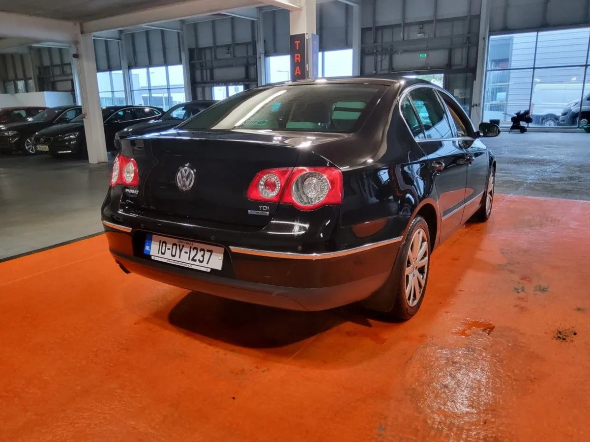 Volkswagen Passat 1.6 TDI Bluemotion Highline - Image 4